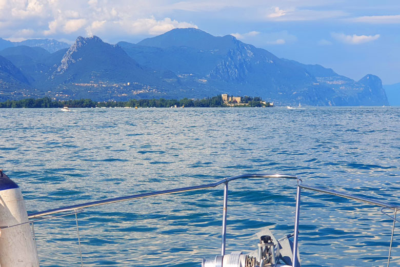 Isola Tour
